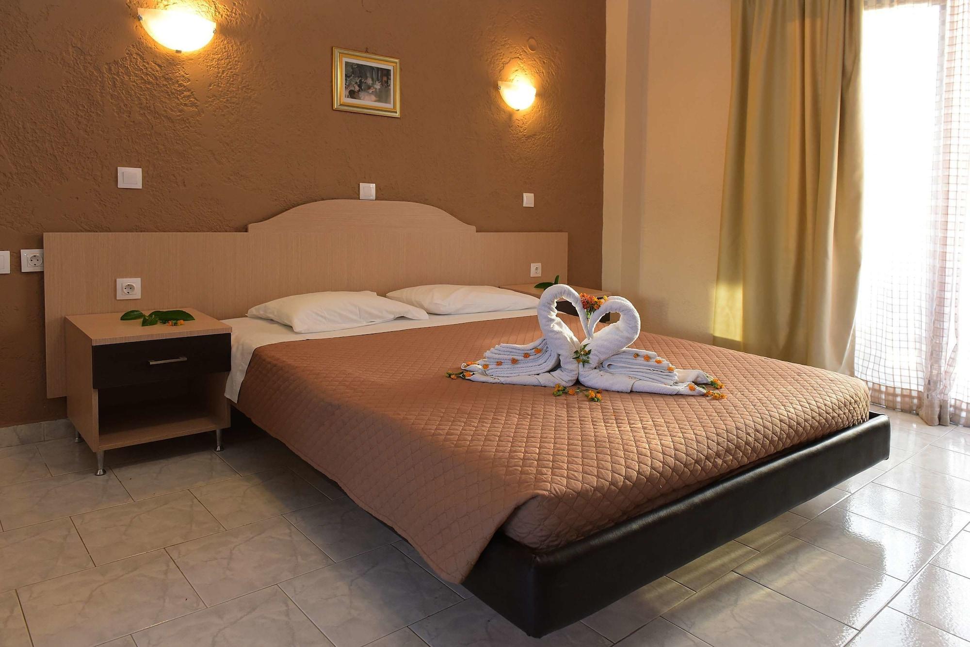Santa Helena Hotel Ялисос Екстериор снимка