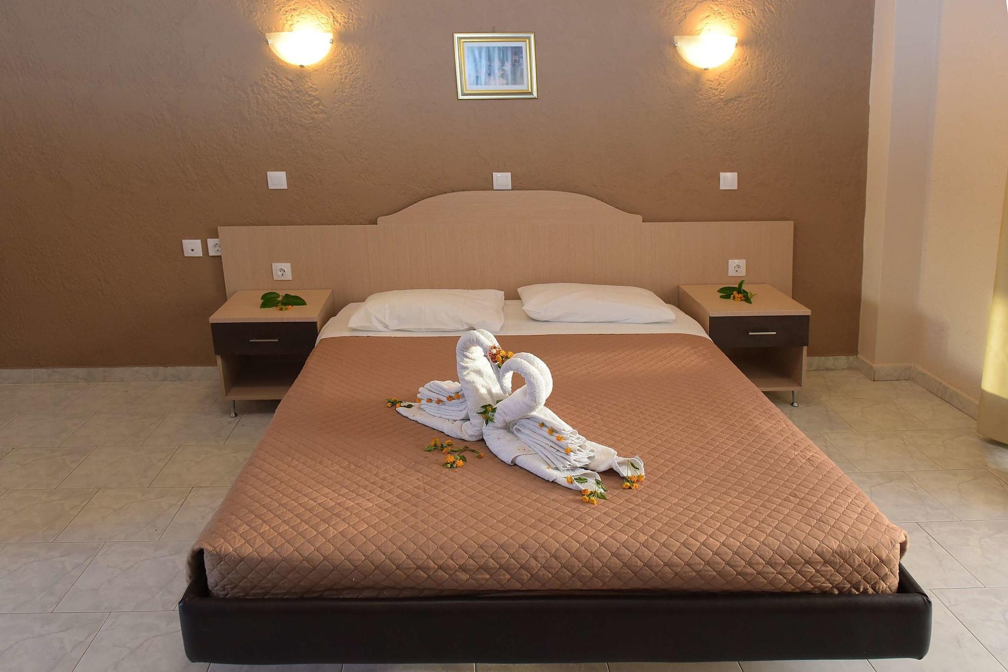 Santa Helena Hotel Ялисос Екстериор снимка