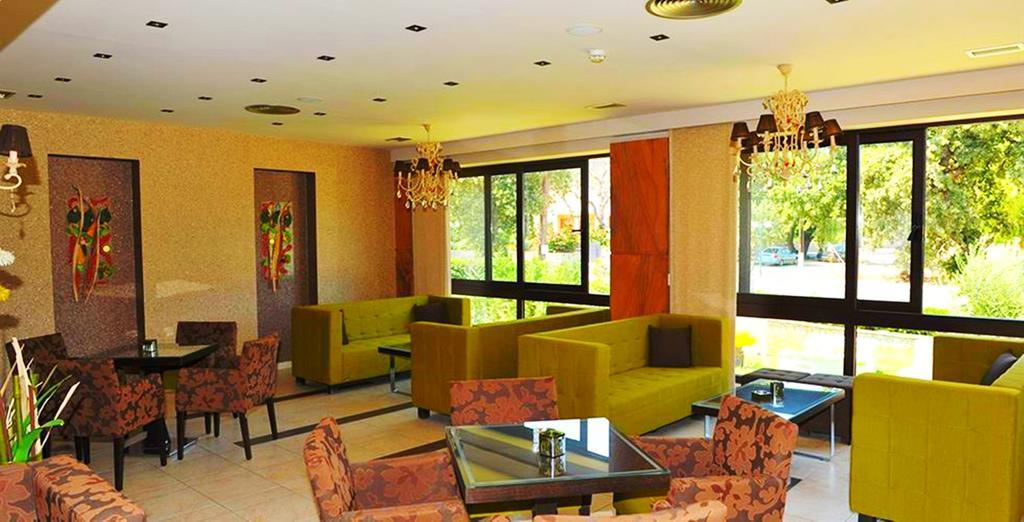 Santa Helena Hotel Ялисос Екстериор снимка