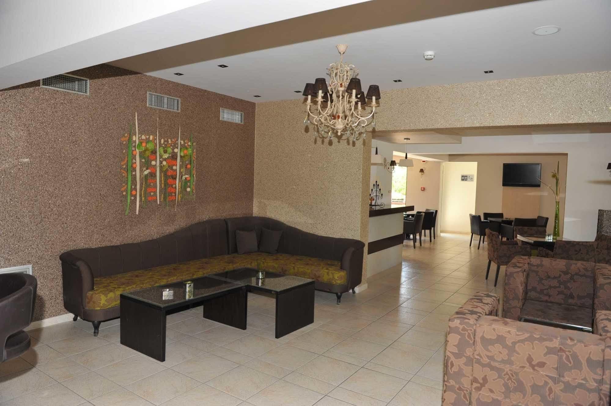 Santa Helena Hotel Ялисос Екстериор снимка